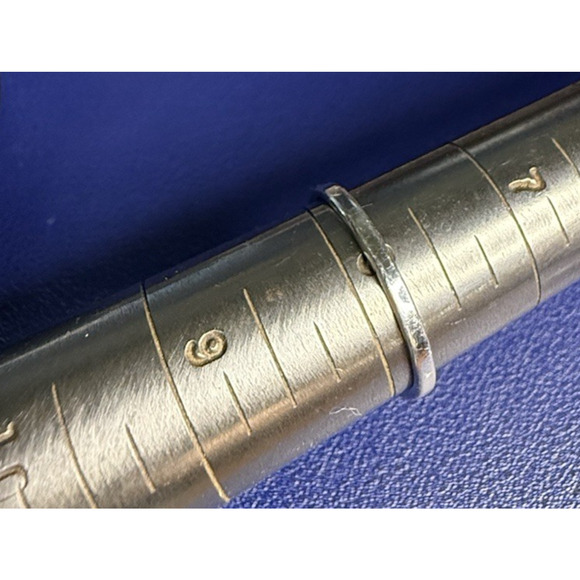 Vintage Sterling Silver Amethyst Ring UTC 925 Oval Petal Setting Size 7.75 - Picture 12 of 12